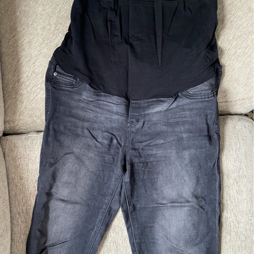 Black/Gray Maternity Jeans Size Medium